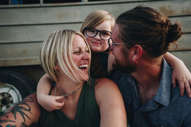 Photo happy caucasian family