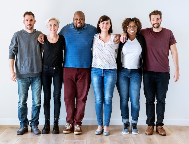 Photo happy diverse friends