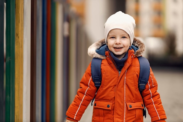 Photo the happy face of a kindergarten child