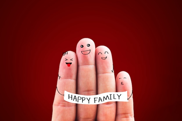 A happy family with 4 fingers，Finger illustrations