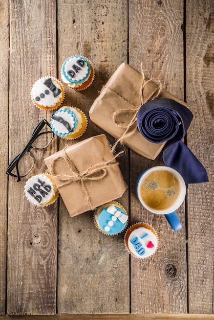 Happy Fathers Day with cupcakes