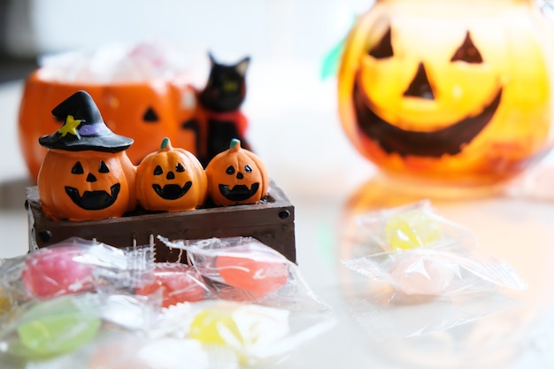 ハッピーハロウィーン10月にカボチャとタフィーで