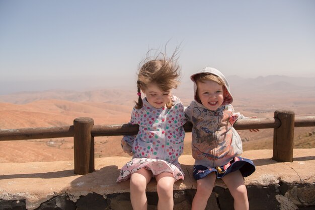 사진 행복한 아이들이 여행, 카나리아