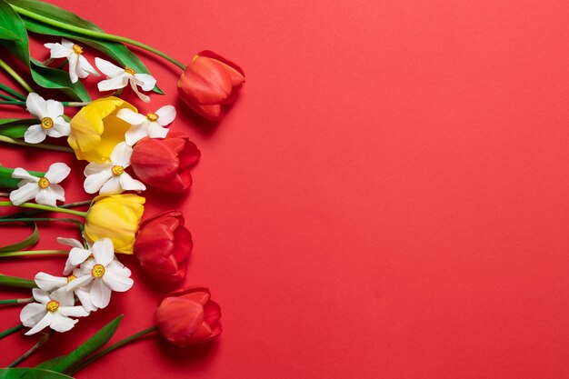 봄 꽃과 함께 행복 한 어머니 날 인사말 카드입니다.