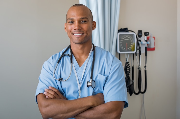 Photo happy nurse smiling