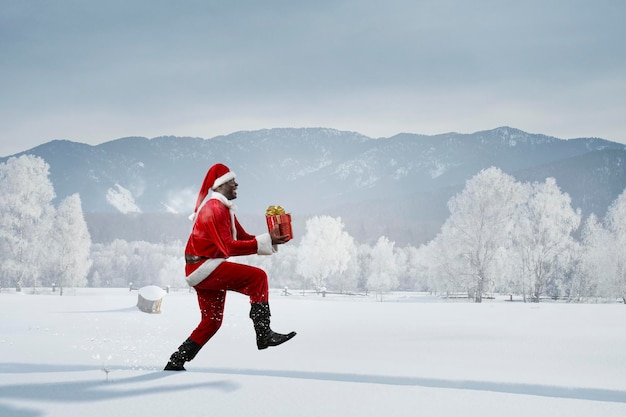 幸せなサンタの画像。クリスマスのコンセプト。ミクストメディア