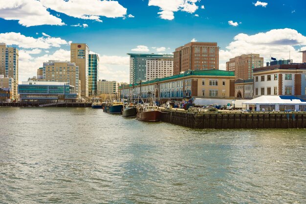 Foto porto di boston wharf a charles river a boston, massachusetts, stati uniti.