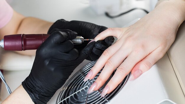 Hardware manicure manicure process cuticle removal with a cutter processing