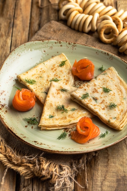 Hartige pannenkoeken Eten Hartige zelfgemaakte champignonspinazie Heerlijke zelfgemaakte spinazie en feta hartig