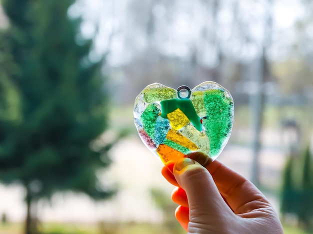 Hartvorm handgemaakt kleurrijk glas