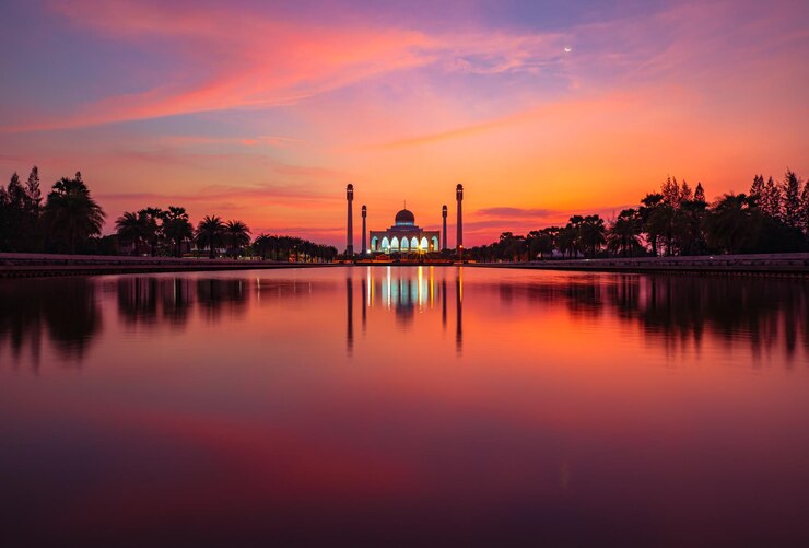 Photo hat yai central mosquemasjid with a beautiful clouds and orange skies cloud songkhla thailand beautiful mosque