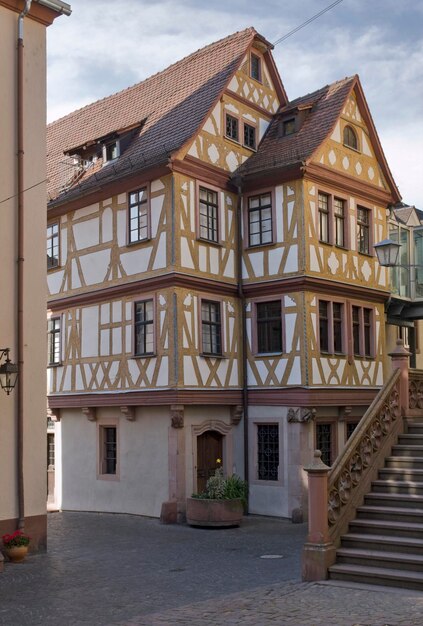 Haus der vier GekrAnten in Wertheim