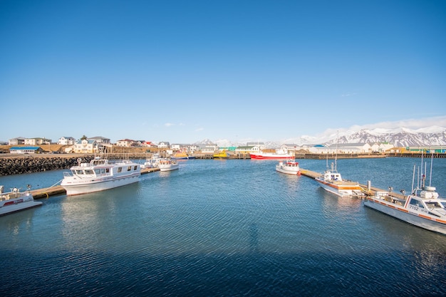 Haven van de stad Hofn in Hornafjordur in IJsland