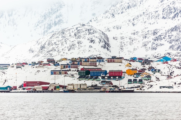 Haven van Sisimiut, de op één na grootste stad van Groenland