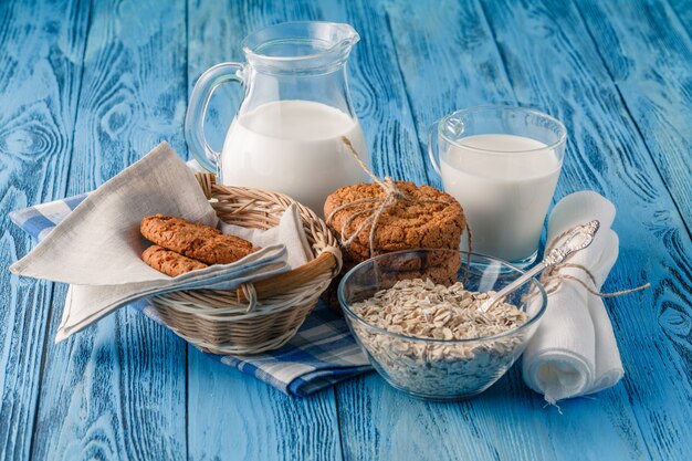 Haverkoekjes en melk