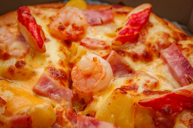 Hawaiian Pizza very yummy.