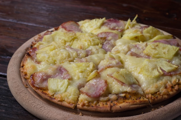 Photo hawaiian pizza.