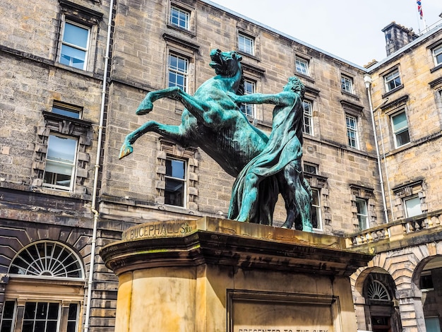 HDR Alexander en Bucephalus standbeeld in Edinburgh