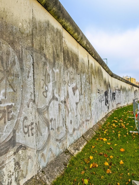 HDR Berlin Wall ruins