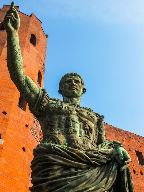 HDR Caesar Augustus statue