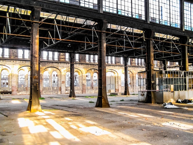 HDR-ruïnes van OGR Officine Grandi Riparazioni treinreparatiewerkplaats i