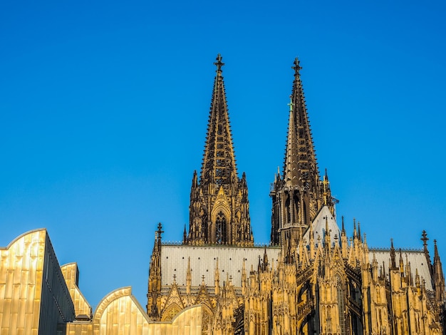 HDR Sint-Pietersbasiliek in Koeln