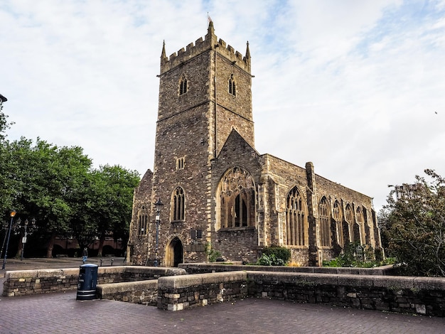 HDR St Peter verwoeste kerk in Bristol