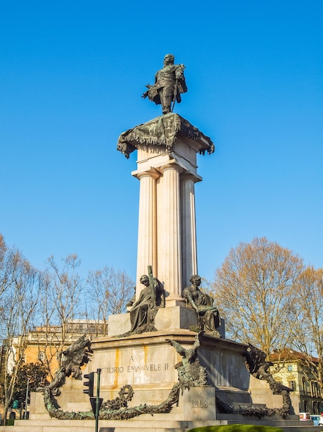 HDR Vittorio Emanuele II statue