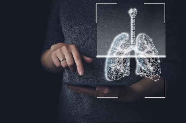 Foto sanità e medicina, covid-19, dottore scansione e diagnosi di polmoni umani virtuali, innovazione