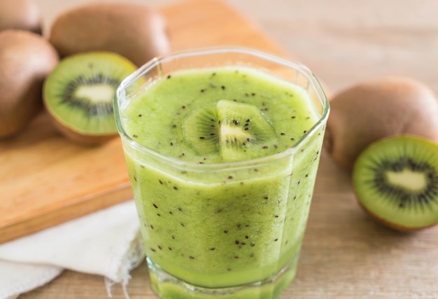 Healthy fresh kiwi smoothie in glass