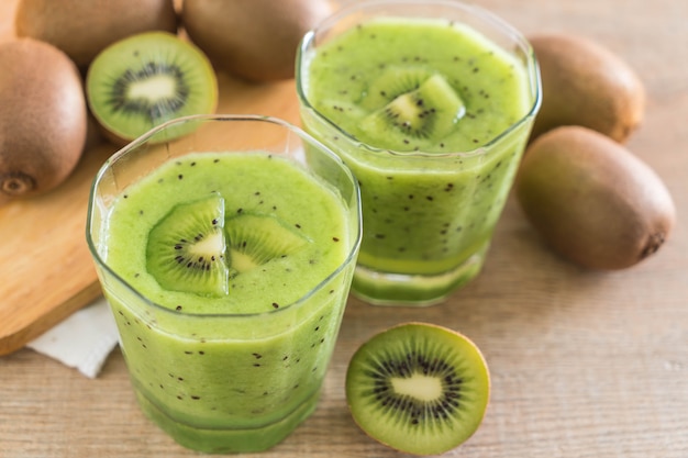 Healthy fresh kiwi smoothie in glass