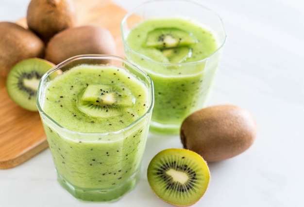 Healthy fresh kiwi smoothie in glass