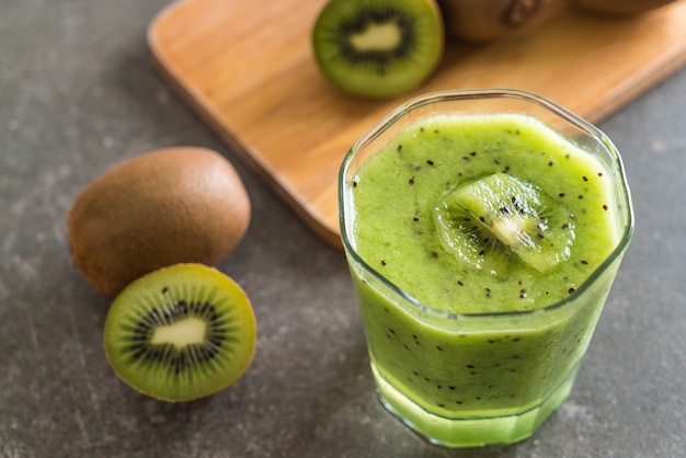 Healthy fresh kiwi smoothie in glass