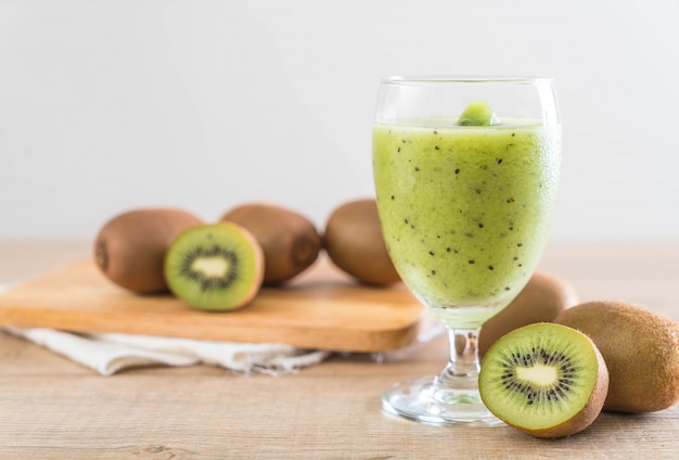Healthy fresh kiwi smoothie in glass