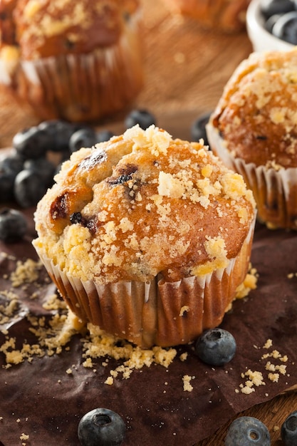 Foto saluti muffin ai mirtilli fatti in casa per la colazione