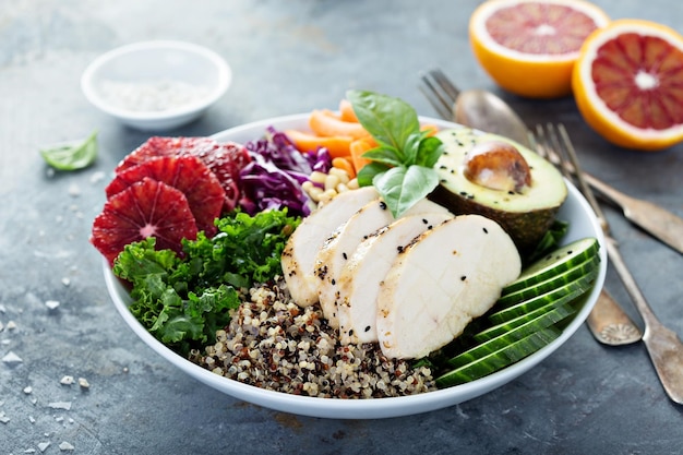 Healthy lunch bowl with chicken and quinoa