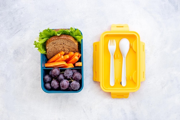 Photo healthy meal in lunch boxes take away food