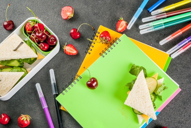 Foto pranzo scolastico sano