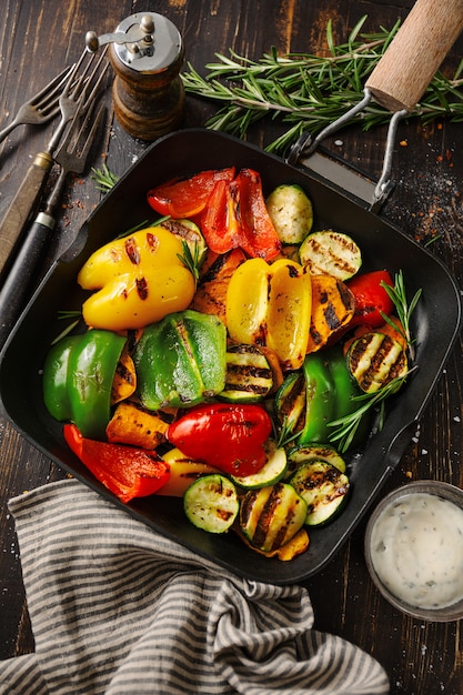 Photo healthy tasty vegetables grilled on pan