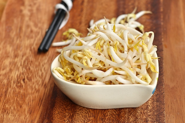 heap organic bean sprouts 