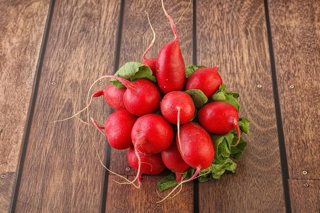 Photo heap ripe fresh red radish for snack