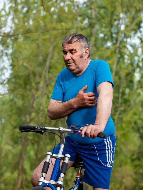 Heart attack when riding a bike in an elderly man
