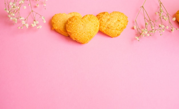 Heart-shaped cookies with flowers