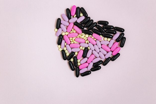 Таблетки в форме сердца