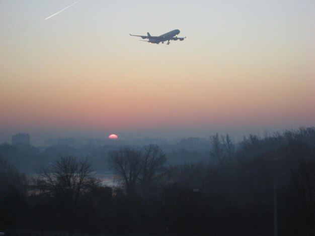 Photo heathrow sunset flight