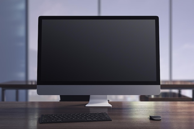 Hedendaagse ontwerper bureaublad met computermonitor koffiekop levert andere objecten en venster met nacht stadsbeeld op de achtergrond Mock up 3D Rendering
