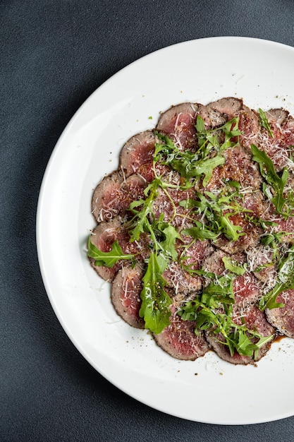 heerlijke carpaccio in het restaurant