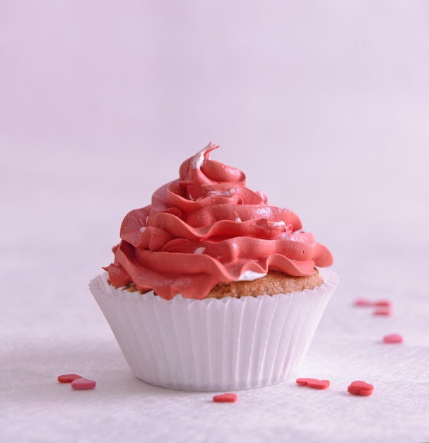 Heerlijke cupcake op tafel close-up