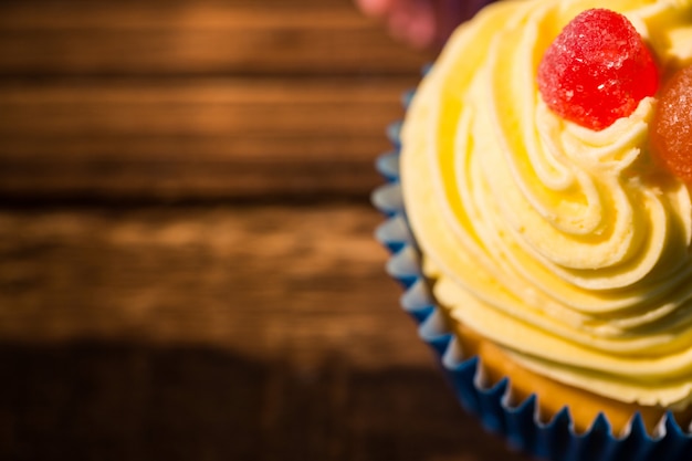 Heerlijke cupcakes op een tafel