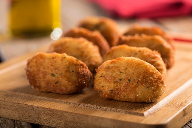 Heerlijke gezouten kabeljauwbeignets bunuelos de bacalao